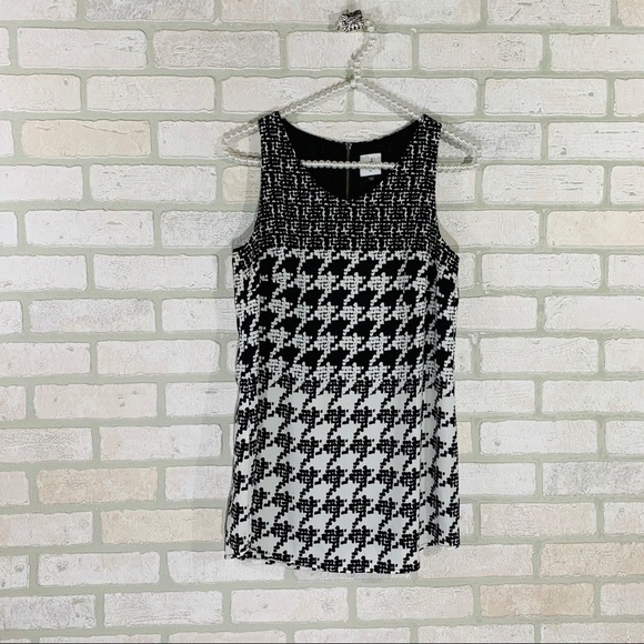 Cabi Style 3090 Broken Check Sleeveless Top - Picture 2 of 7